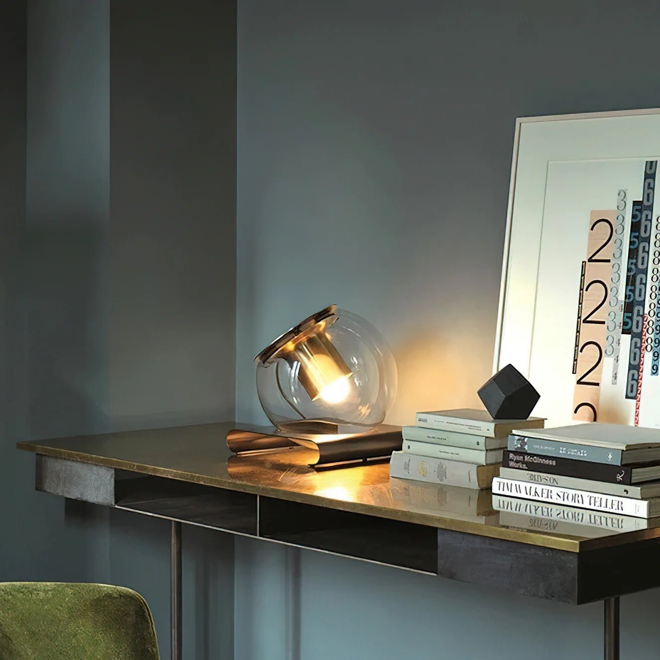Anvia Glass Table Lamp