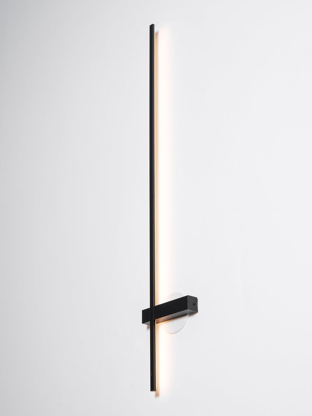 Adeline Linear Rechargeable Sconce