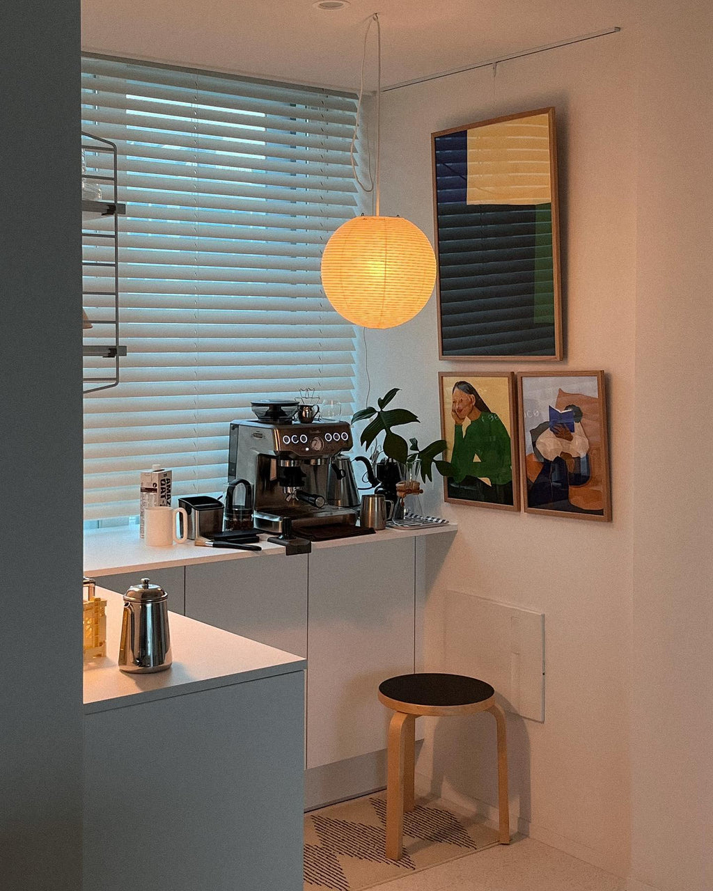 Kozo Paper Globe Swag Pendant (white plug wire)