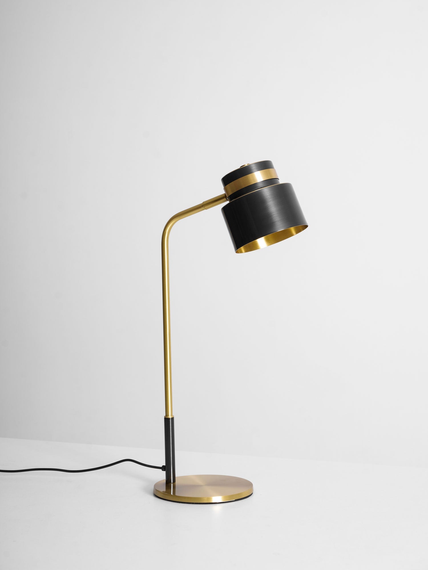 Ari Scandustrial Table Lamp