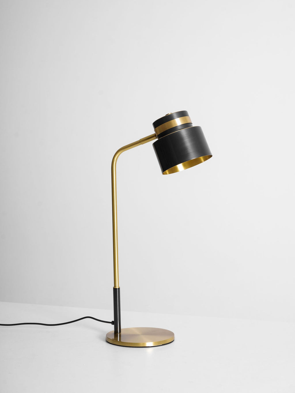 Ari Scandustrial Table Lamp