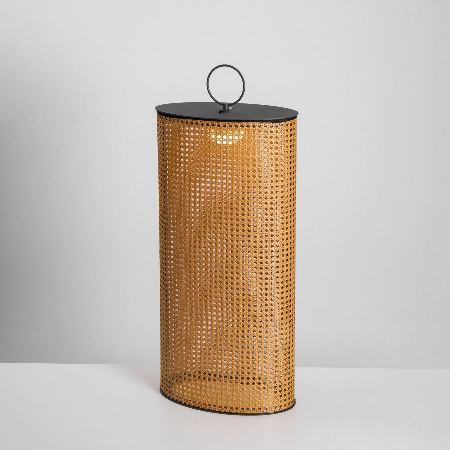 Arlette Solar Outdoor Lantern Lamp