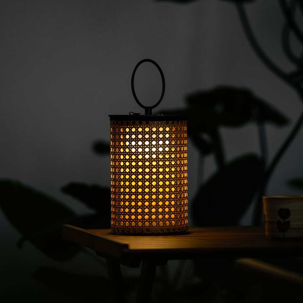 Arlette Solar Outdoor Lantern Lamp