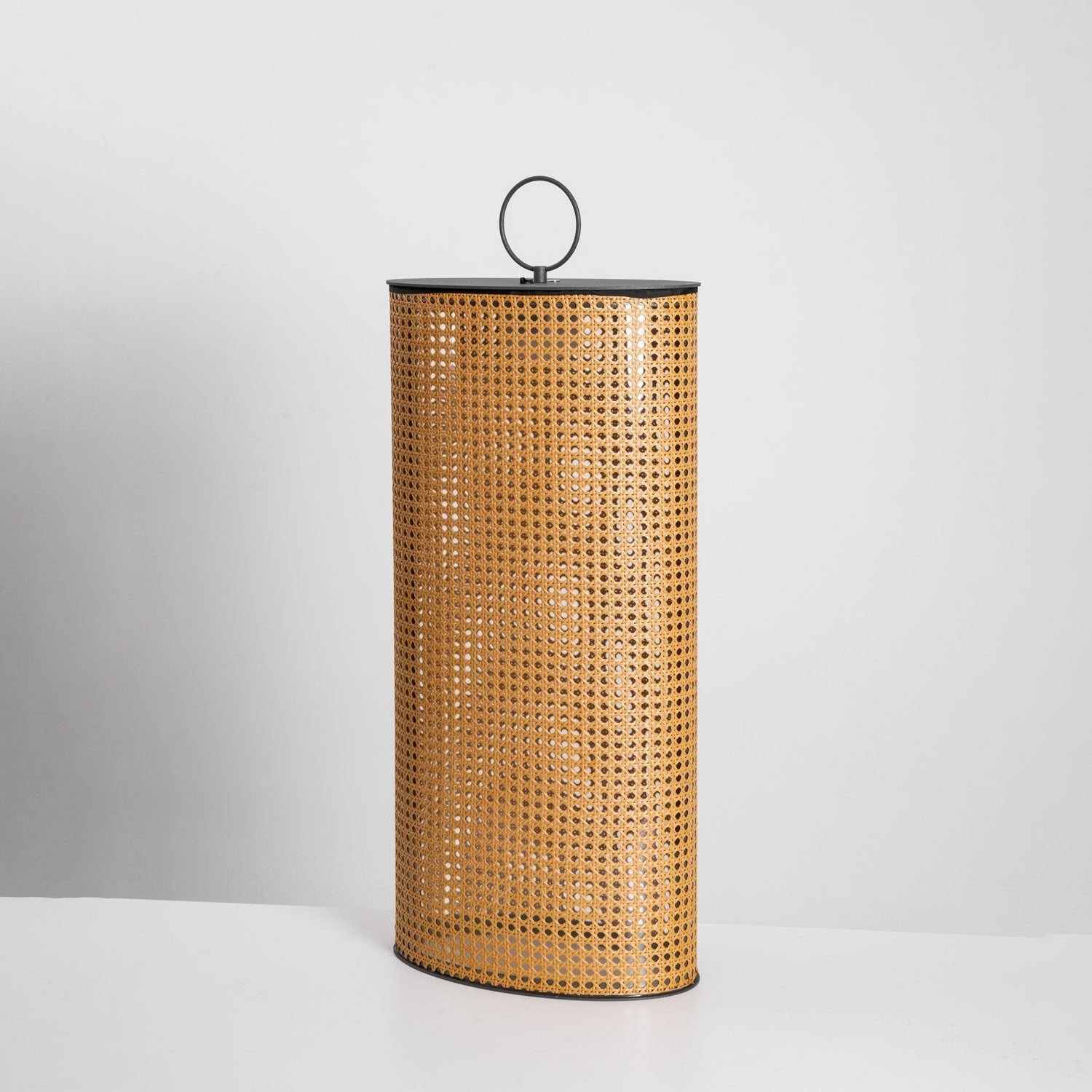 Arlette Solar Outdoor Lantern Lamp