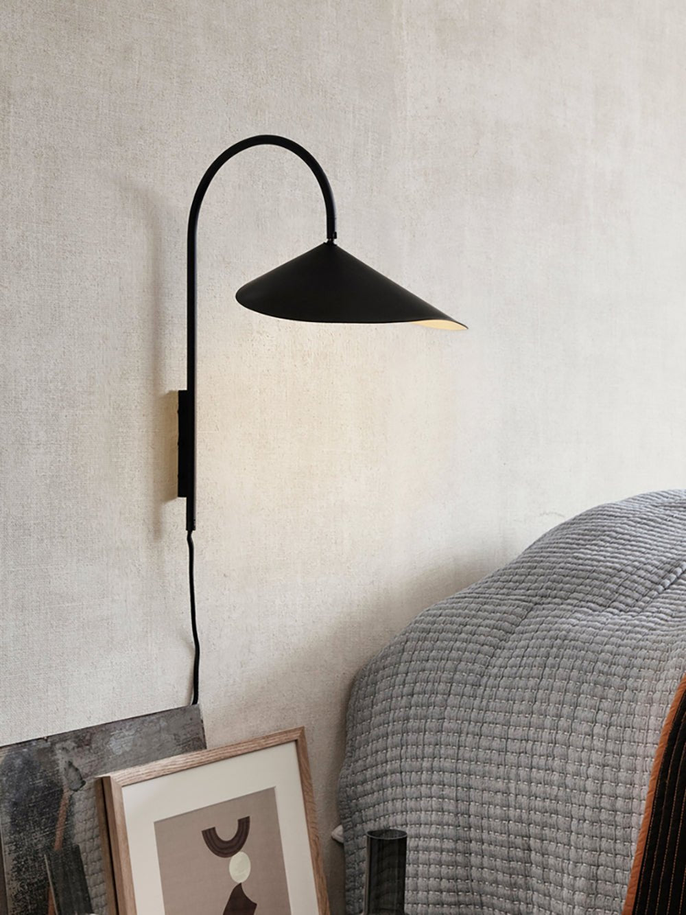 Alocasia Swivel Plug-in Wall Lamp