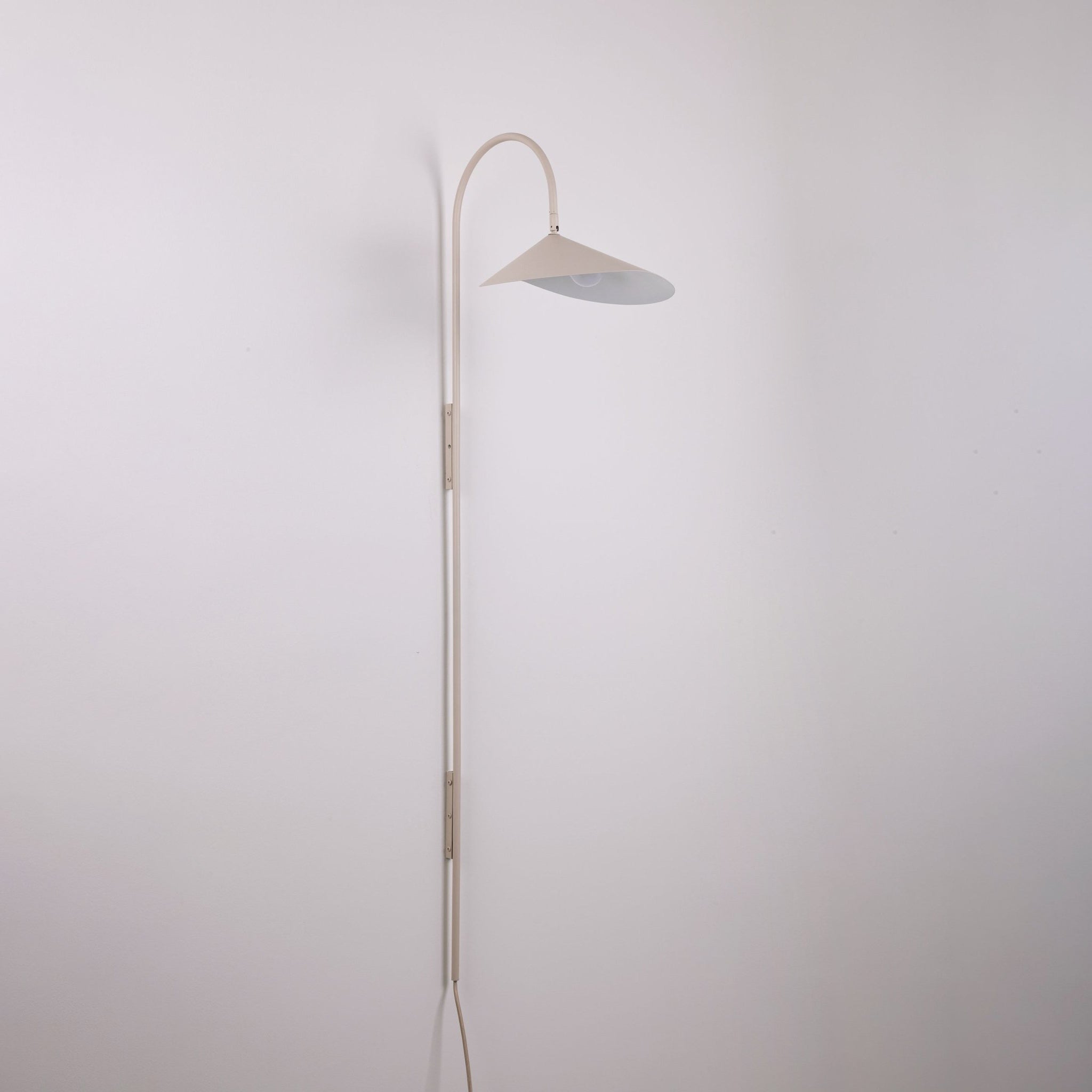 Alocasia Swivel Plug-in Wall Lamp