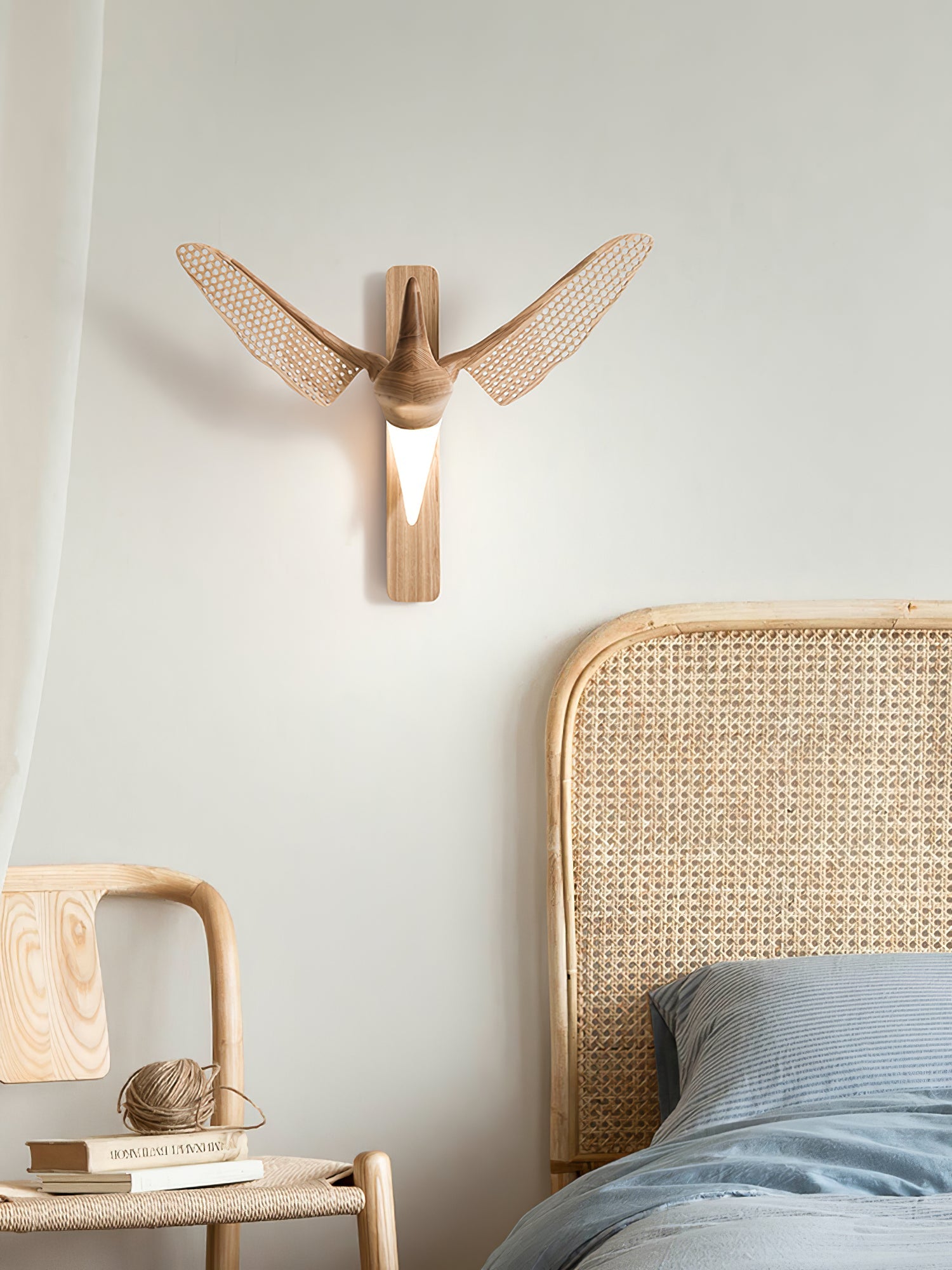 Avesa Wall Light