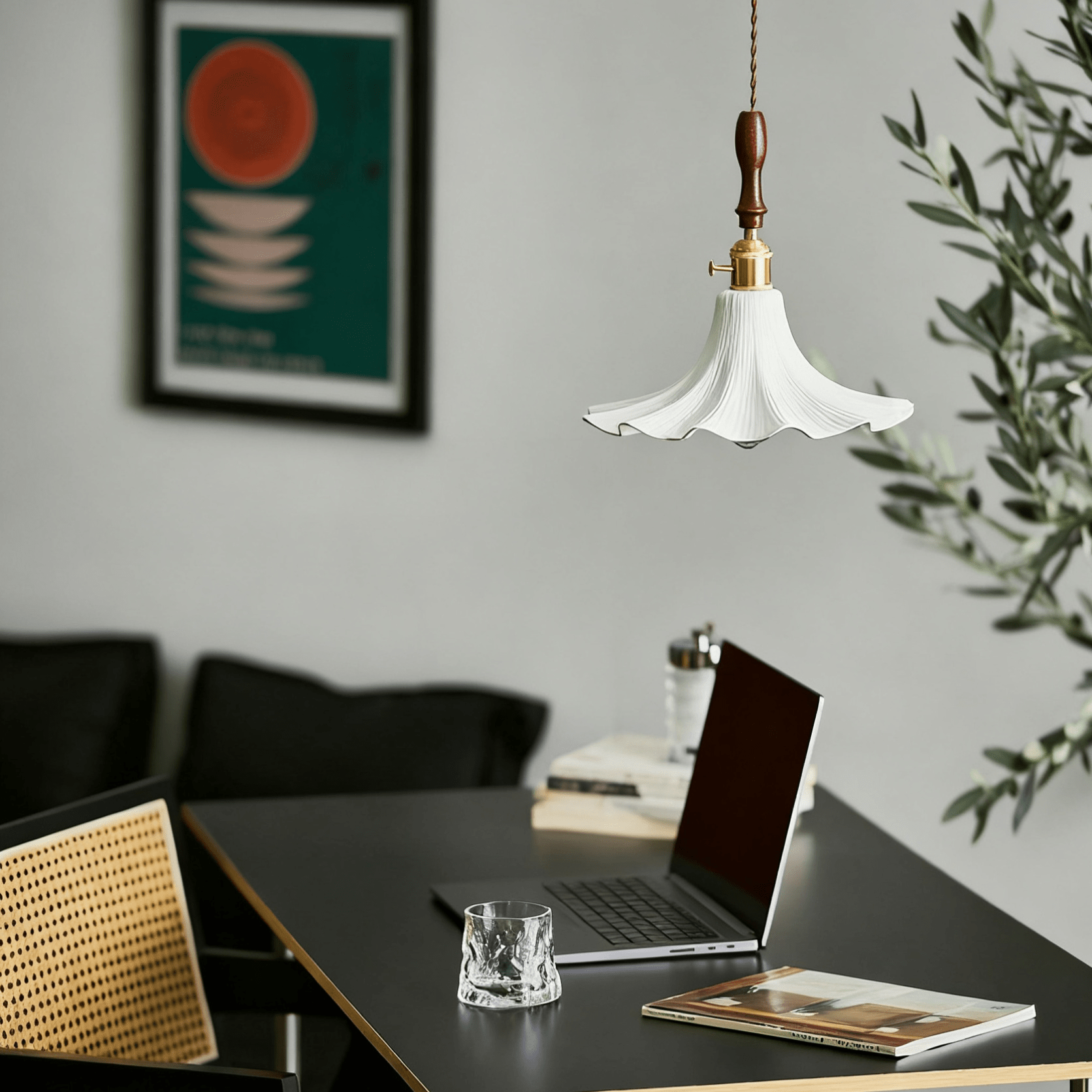 Bloom Twist Pendant Lamp
